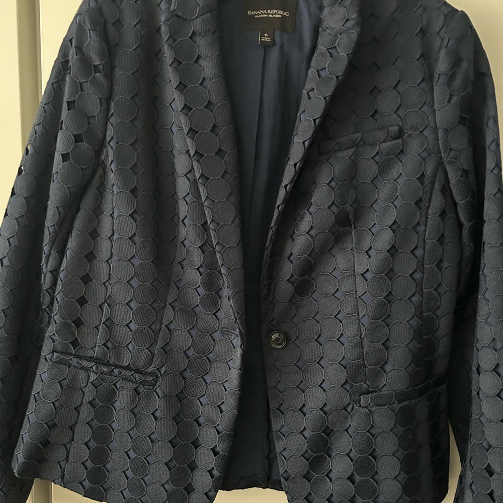Banana Republic navy blue blazer with Textured Fabric